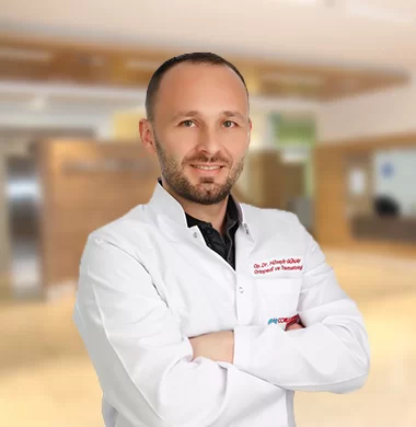 Д-р Хюсеин ГЮНАЙ